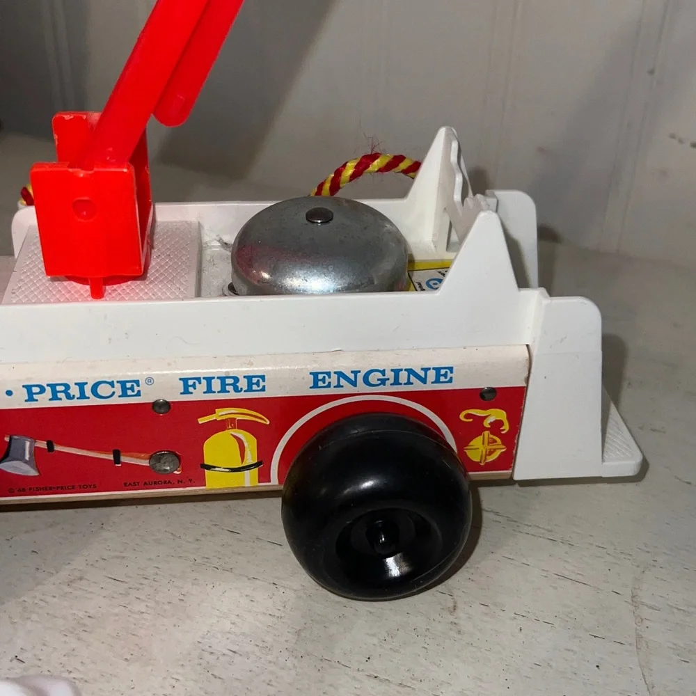 1968 Vintage Fisher Price Wood Little People 720 Fire Engine